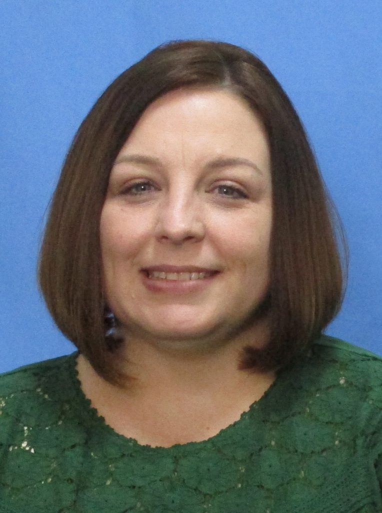 Shannon Poe - Administrative Assistant para sa Rehab Services