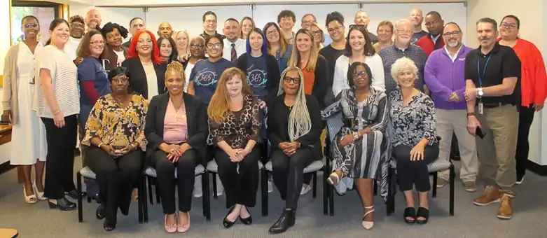 Larawan ng koponan ng Mga Serbisyo sa Pagbawi